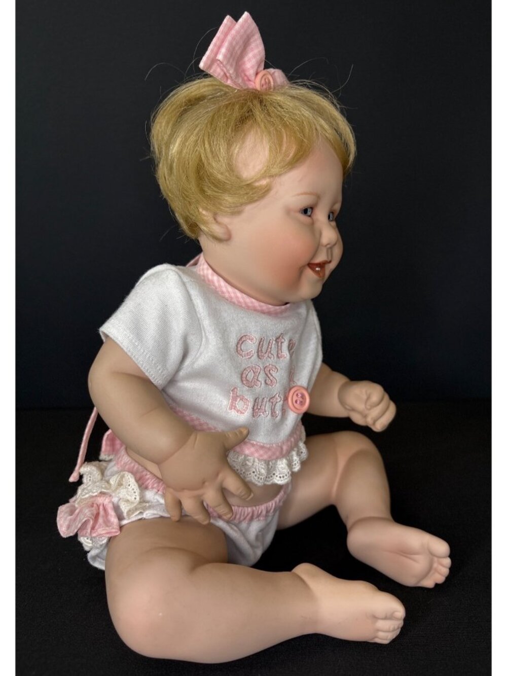 Ashton-Drake Galleries 1993 "Cute As A Button" Baby Doll Blonde Hair Pink Outfit - Picture 2 of 16